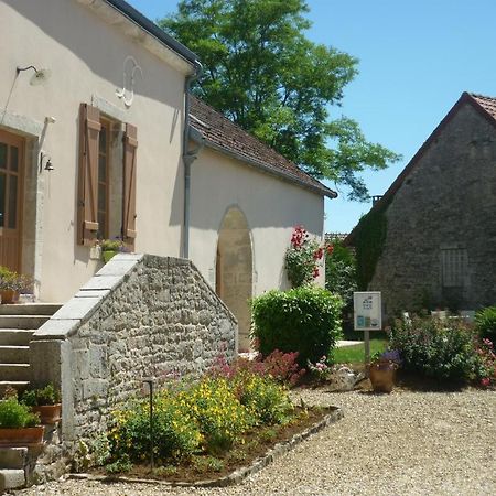Ferme Du Pigeonnier Bed & Breakfast Montceau-et-Echarnant Eksteriør bilde
